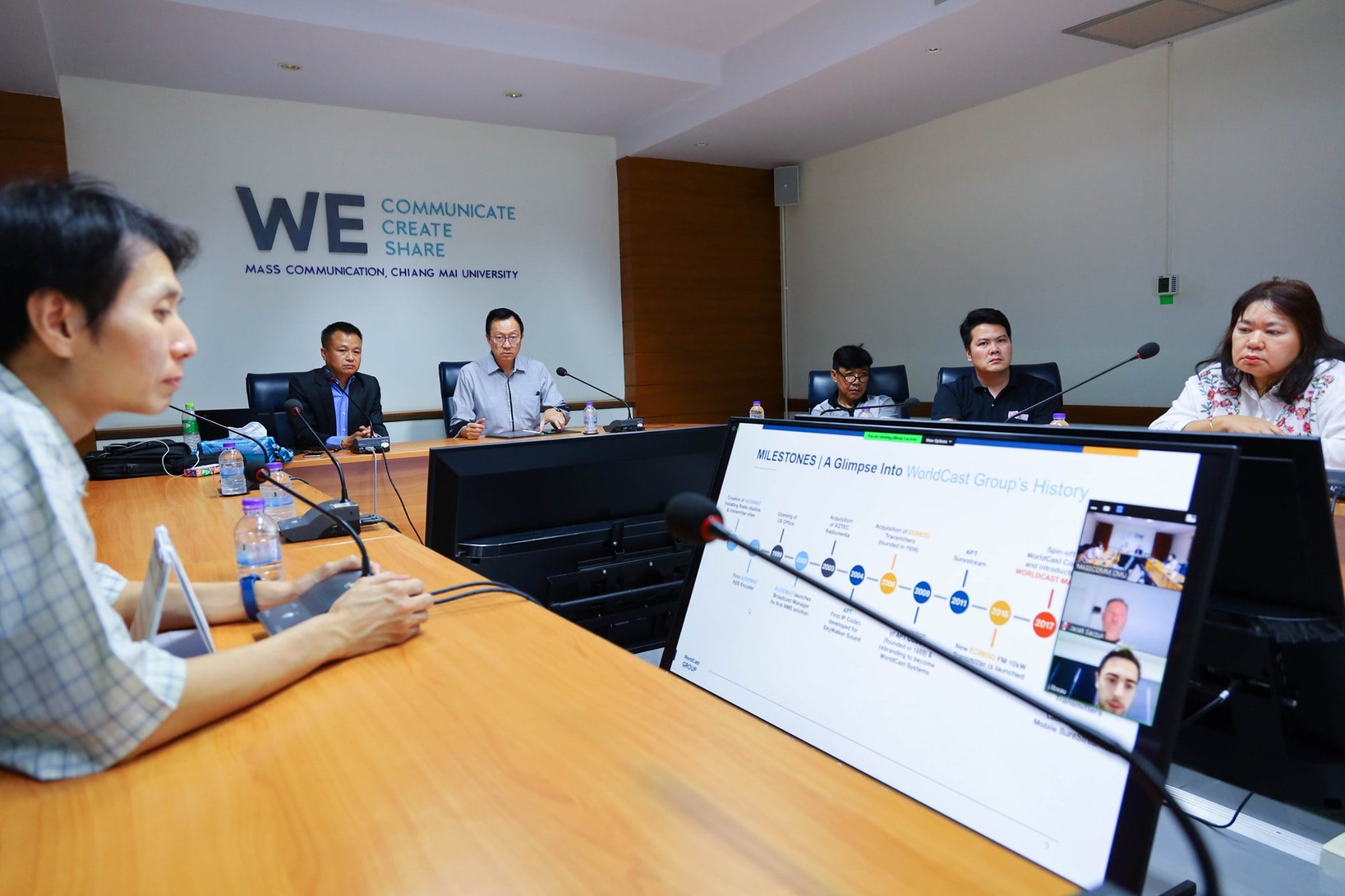 FM100 เตรียมพร้อมรายงานคุณภาพอากาศผ่านระบบวิทยุดิจิทัลรับฝุ่นควันแรกของปี FM100 เตรียมพร้อมรายงานคุณภาพอากาศผ่านระบบวิทยุดิจิทัลรับฝุ่นควันแรกของปี