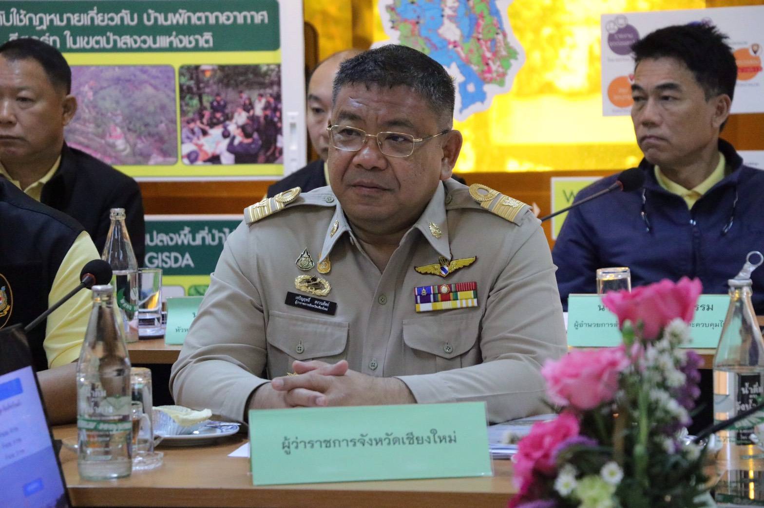 อำเภอเชียงดาวร้องขอกำลังพลภาคพื้นดินและทางอากาศระดมกำลังเข้าดับไฟ หลังไฟยังลุกลามบนเขาสูง ด้าน ผู้ว่าฯ เชียงใหม่ เน้นย้ำให้ทุกตำบลลงพื้นที่ที่เกิดการเผาซ้ำซาก เพื่อสร้างการรับรู้ประกาศห้ามเผาในที่โล่งทุกชนิดเด็ดขาด ควบคู่กับการบังคับใช้กฎมายอย่างเข้มงวด อำเภอเชียงดาวร้องขอกำลังพลภาคพื้นดินและทางอากาศระดมกำลังเข้าดับไฟ หลังไฟยังลุกลามบนเขาสูง ด้าน ผู้ว่าฯ เชียงใหม่ เน้นย้ำให้ทุกตำบลลงพื้นที่ที่เกิดการเผาซ้ำซาก เพื่อสร้างการรับรู้ประกาศห้ามเผาในที่โล่งทุกชนิดเด็ดขาด ควบคู่กับการบังคับใช้กฎมายอย่างเข้มงวด