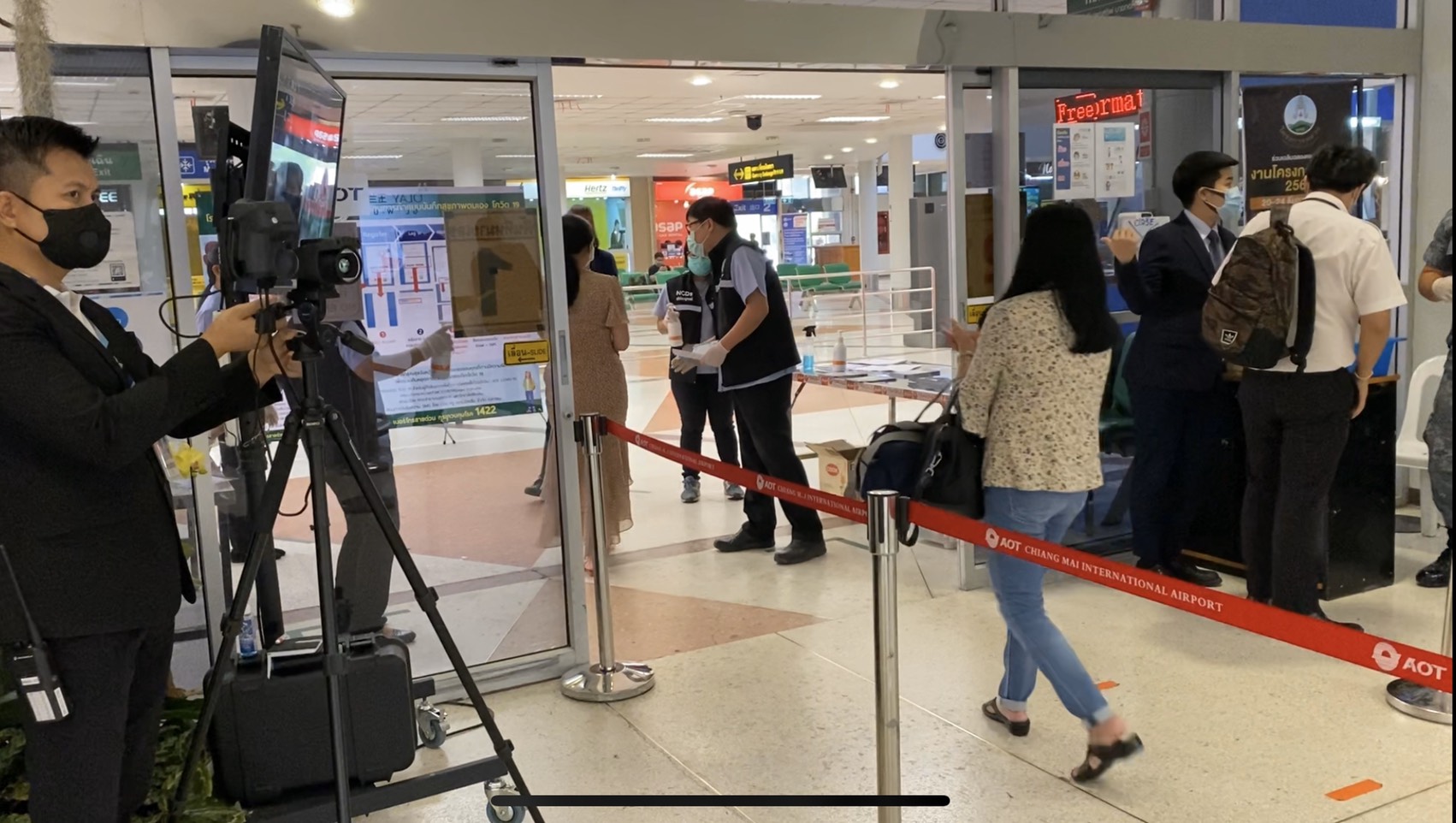 คณะกรรมการโรคติดต่อจังหวัดเชียงใหม่ กำหนดให้ผู้ที่เดินทางเข้ามาในพื้นที่จังหวัดเชียงใหม่ต้องบันทึกข้อมูลส่วนบุคคล คณะกรรมการโรคติดต่อจังหวัดเชียงใหม่ กำหนดให้ผู้ที่เดินทางเข้ามาในพื้นที่จังหวัดเชียงใหม่ต้องบันทึกข้อมูลส่วนบุคคล