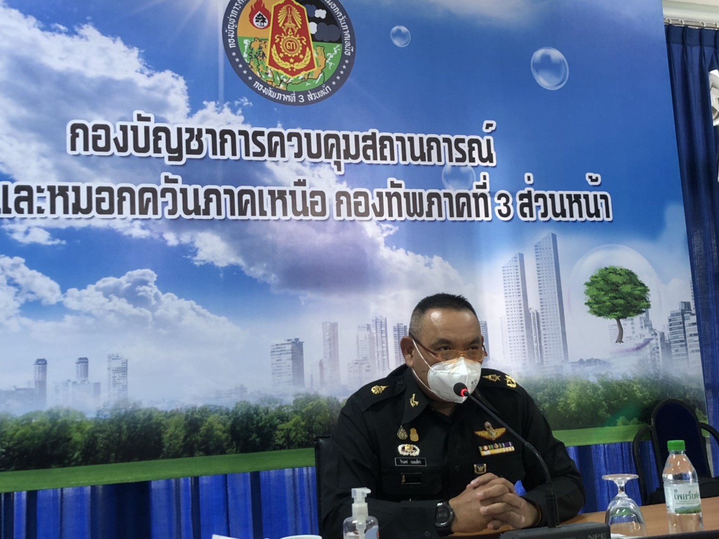 รองแม่ทัพภาคที่ 3 เน้นย้ำ 9 จังหวัดภาคเหนือ เพิ่มความเข้มข้นในการลาดตระเวน โดยเฉพาะพื้นที่เสี่ยง พื้นที่เผาซ้ำซาก ของแต่ละจังหวัด กดดันไม่ให้มีการลักลอบเผา อย่างต่อเนื่อง รองแม่ทัพภาคที่ 3 เน้นย้ำ 9 จังหวัดภาคเหนือ เพิ่มความเข้มข้นในการลาดตระเวน โดยเฉพาะพื้นที่เสี่ยง พื้นที่เผาซ้ำซาก ของแต่ละจังหวัด กดดันไม่ให้มีการลักลอบเผา อย่างต่อเนื่อง