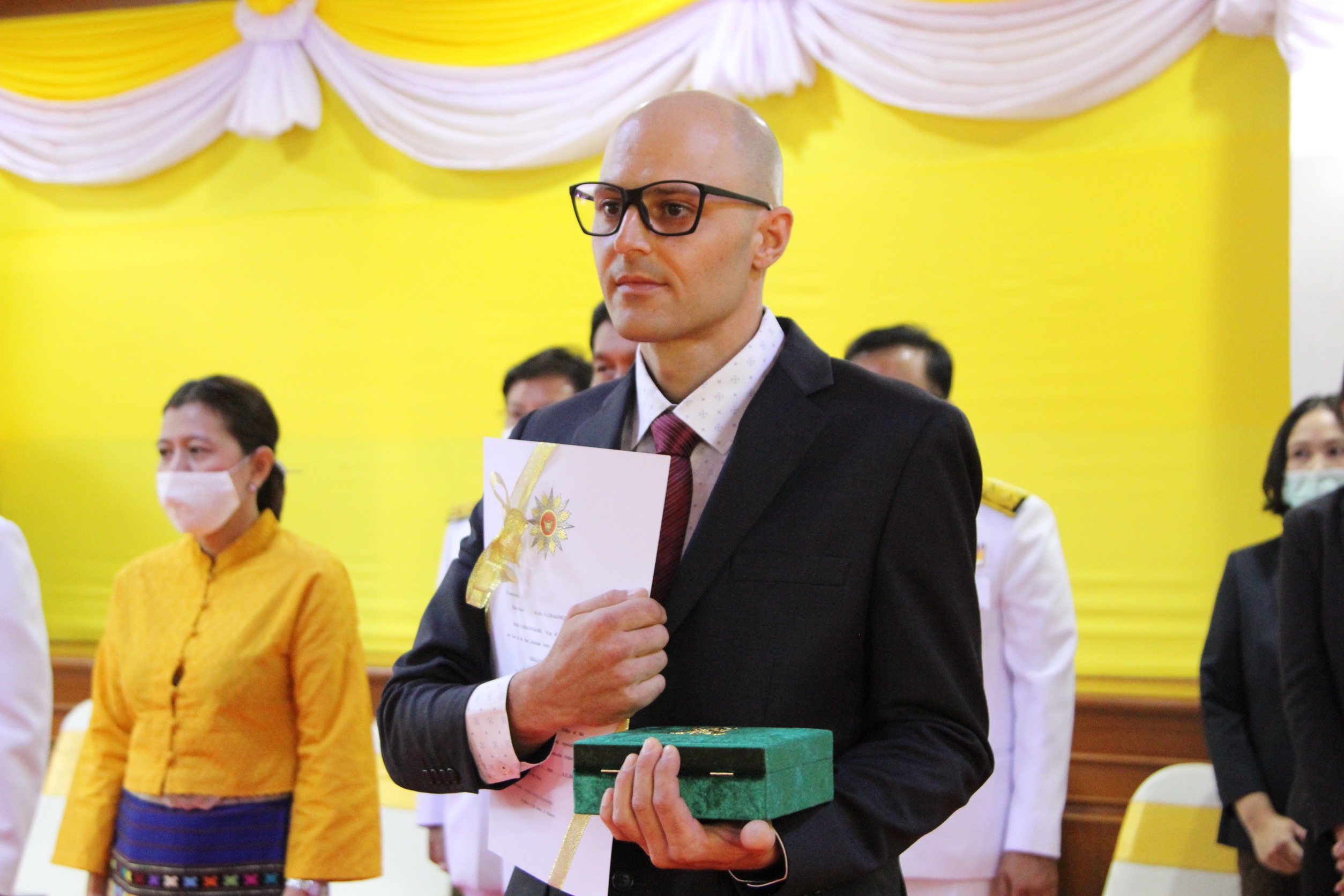 เชียงใหม่ จัดพิธีพระราชทานเครื่องราชอิสริยาภรณ์อันเป็นที่สรรญเสริญยิ่งดิเรกคุณาภรณ์ ให้แก่ นายมารีโอ ไวลด์ เชียงใหม่ จัดพิธีพระราชทานเครื่องราชอิสริยาภรณ์อันเป็นที่สรรญเสริญยิ่งดิเรกคุณาภรณ์ ให้แก่ นายมารีโอ ไวลด์