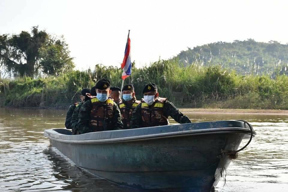 กกล.ผาเมืองเพิ่มความเข้มตรวจสอบชายแดนหลังพบกลุ่มขบวนการลักลอบค้ายาขายออนไลน์เชื่อมโยงเครือข่าย กกล.ผาเมืองเพิ่มความเข้มตรวจสอบชายแดนหลังพบกลุ่มขบวนการลักลอบค้ายาขายออนไลน์เชื่อมโยงเครือข่าย