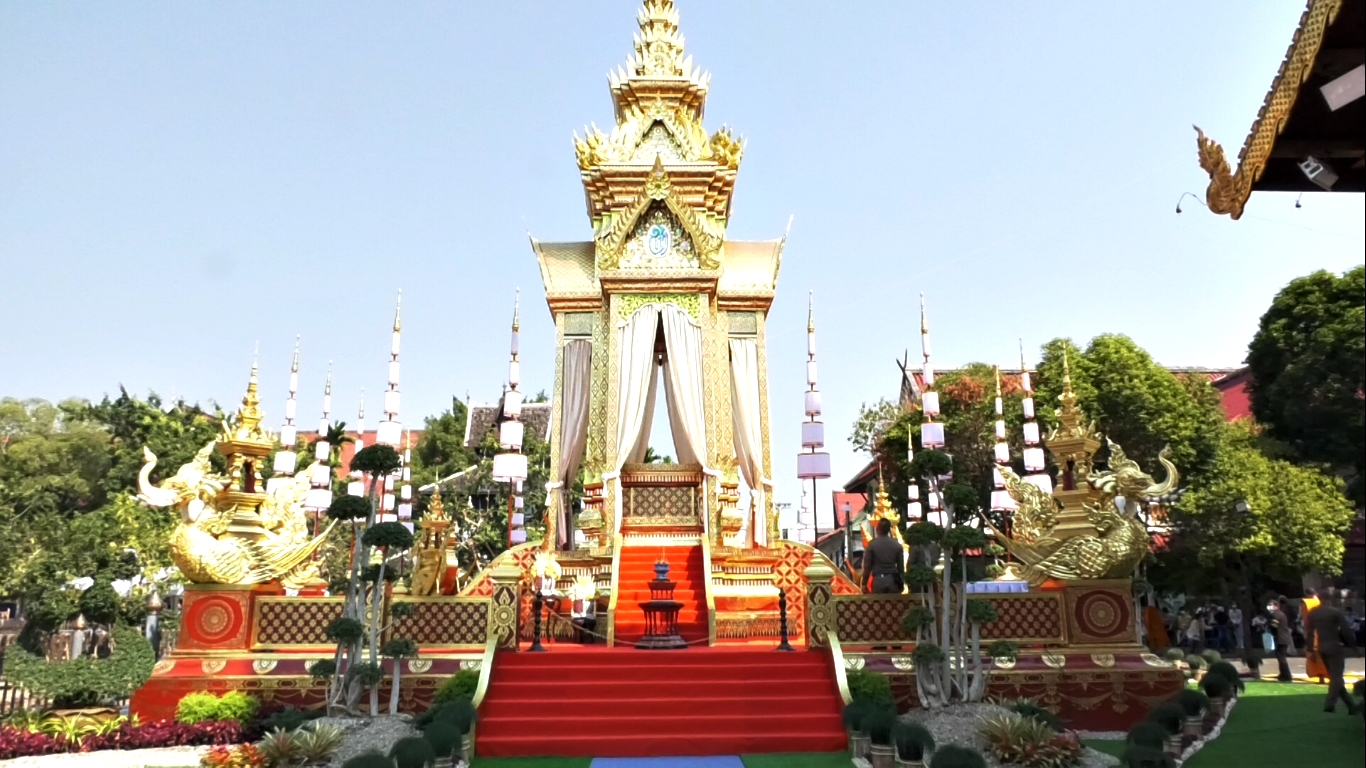 วัดเจดีย์หลวงวรวิหาร จังหวัดเชียงใหม่ จัดพิธีบำเพ็ญกุศลและเคลื่อนย้ายสรีระสังขารของ พระเทพวุฒาจารย์ อดีตเจ้าอาวาสวัดเจดีย์หลวง ขึ้นสู่เมรุปราสาทล้านนา เพื่อเตรียมประกอบพิธีพระราชทานเพลิงศพ วัดเจดีย์หลวงวรวิหาร จังหวัดเชียงใหม่ จัดพิธีบำเพ็ญกุศลและเคลื่อนย้ายสรีระสังขารของ พระเทพวุฒาจารย์ อดีตเจ้าอาวาสวัดเจดีย์หลวง ขึ้นสู่เมรุปราสาทล้านนา เพื่อเตรียมประกอบพิธีพระราชทานเพลิงศพ