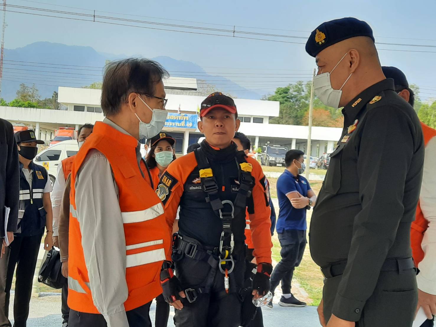 อธิบดีกรมป้องกันและบรรเทาสาธารณภัยลงพื้นที่ตรวจความพร้อมการแก้ไขปัญหาไฟป่าและหมอกควันที่จังหวัดเชียงใหม่ อธิบดีกรมป้องกันและบรรเทาสาธารณภัยลงพื้นที่ตรวจความพร้อมการแก้ไขปัญหาไฟป่าและหมอกควันที่จังหวัดเชียงใหม่