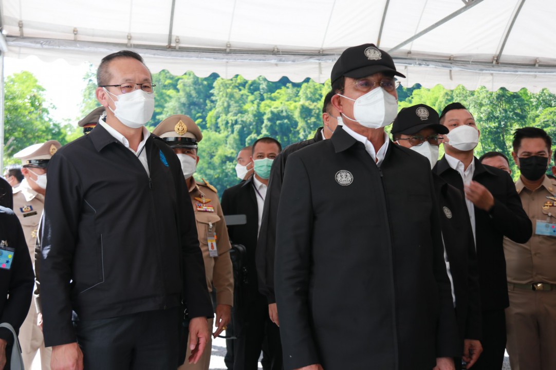 พล.อ.ประยุทธ์ จันทร์โอชา นายกรัฐมนตรี และคณะลงพื้นที่ตรวจเยี่ยม โครงการเพิ่มปริมาณน้ำในอ่างเก็บน้ำเขื่อนแม่กวงอุดมธารา เพื่อติดตามความก้าวหน้าการดำเนินงาน พล.อ.ประยุทธ์ จันทร์โอชา นายกรัฐมนตรี และคณะลงพื้นที่ตรวจเยี่ยม โครงการเพิ่มปริมาณน้ำในอ่างเก็บน้ำเขื่อนแม่กวงอุดมธารา เพื่อติดตามความก้าวหน้าการดำเนินงาน