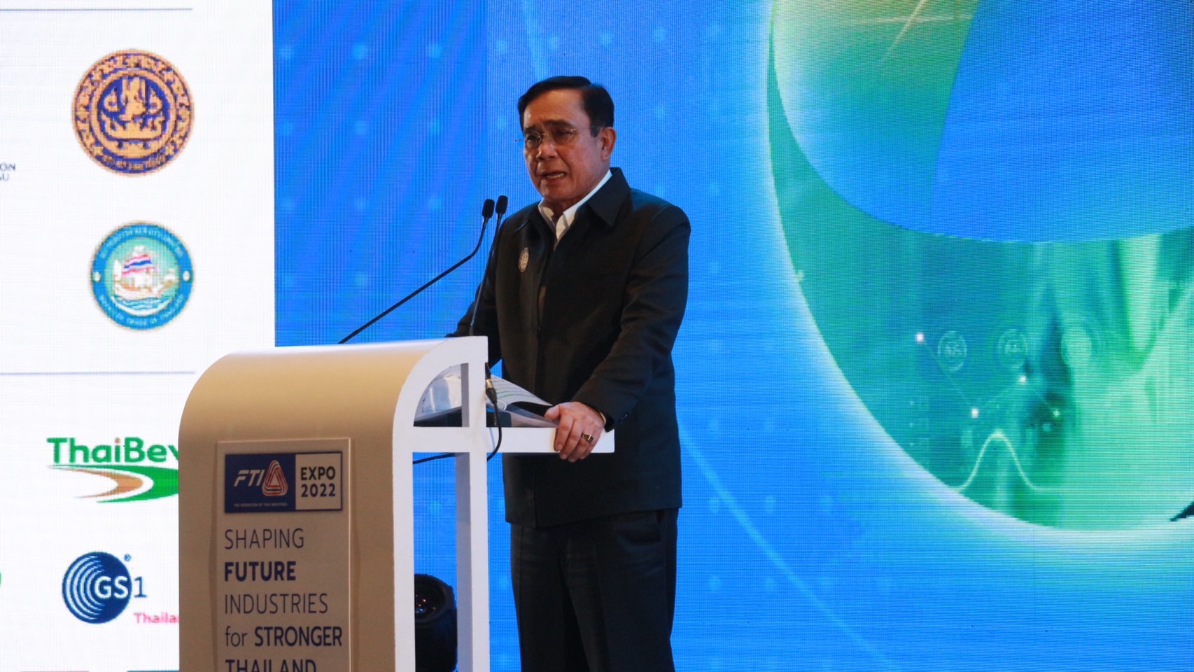 นายกรัฐมนตรี เปิดงานมหกรรมแสดงสินค้าและนวัตกรรมอุตสาหกรรมไทย FTI Expo 2022 เตรียมรีสตาร์ทประเทศไทย ผนึกกำลังภาคอุตสาหกรรมไทยขานรับนโยบายการเปิดประเทศ พร้อมขับเคลื่อนโมเดลเศรษฐกิจ BCG ดัน Soft Power เพิ่มมูลค่าเศรษฐกิจสร้างสรรค์ นายกรัฐมนตรี เปิดงานมหกรรมแสดงสินค้าและนวัตกรรมอุตสาหกรรมไทย FTI Expo 2022 เตรียมรีสตาร์ทประเทศไทย ผนึกกำลังภาคอุตสาหกรรมไทยขานรับนโยบายการเปิดประเทศ พร้อมขับเคลื่อนโมเดลเศรษฐกิจ BCG ดัน Soft Power เพิ่มมูลค่าเศรษฐกิจสร้างสรรค์