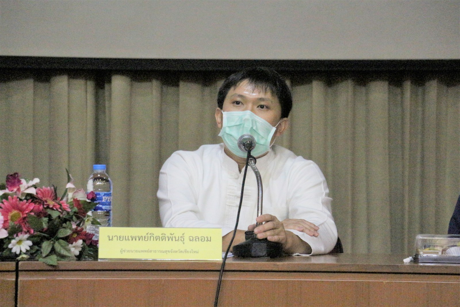 สาธารณสุขจังหวัดเชียงใหม่เปิดเผยว่า กระทรวงสาธารณสุขยังคงมีบริการฉีดวัคซีนโควิด 19 อย่างต่อเนื่อง และสามารถเข้ารับบริการได้ในสถานพยาบาลของรัฐ โดยไม่เสียค่าใช้จ่าย สาธารณสุขจังหวัดเชียงใหม่เปิดเผยว่า กระทรวงสาธารณสุขยังคงมีบริการฉีดวัคซีนโควิด 19 อย่างต่อเนื่อง และสามารถเข้ารับบริการได้ในสถานพยาบาลของรัฐ โดยไม่เสียค่าใช้จ่าย