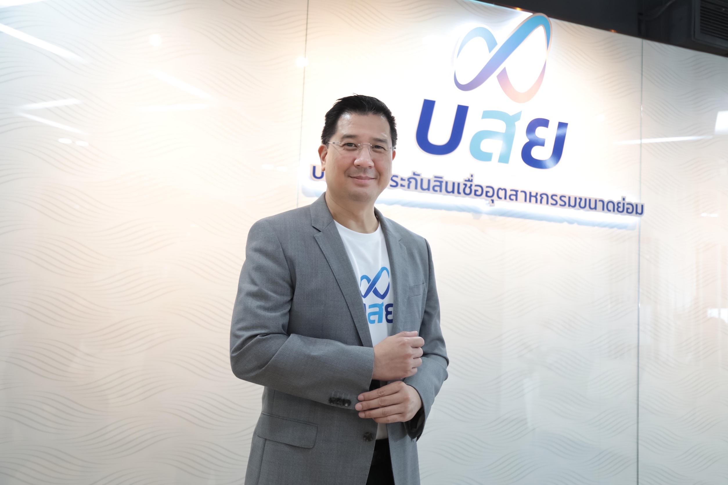บสย. เปิดตัวนวัตกรรม ค้ำประกันสินเชื่อ BI 7 ดึง “Credit Scoring” เพิ่มประสิทธิภาพค้ำประกัน ฟรี...ค่าดำเนินการค้ำประกัน เฉพาะ SMEs ที่ลงทะเบียน “มหกรรมร่วมใจแก้หนี้สัญจร” บสย. เปิดตัวนวัตกรรม ค้ำประกันสินเชื่อ BI 7 ดึง “Credit Scoring” เพิ่มประสิทธิภาพค้ำประกัน ฟรี...ค่าดำเนินการค้ำประกัน เฉพาะ SMEs ที่ลงทะเบียน “มหกรรมร่วมใจแก้หนี้สัญจร”