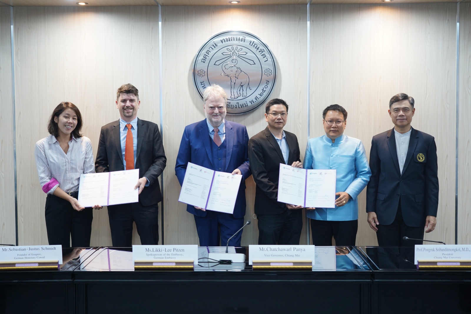 มช. ผนึก GIZ และ Enapter ลงนามข้อตกลง สร้างเชียงใหม่เป็นศูนย์ความรู้พลังงานไฮโดรเจนสีเขียว มช. ผนึก GIZ และ Enapter ลงนามข้อตกลง สร้างเชียงใหม่เป็นศูนย์ความรู้พลังงานไฮโดรเจนสีเขียว