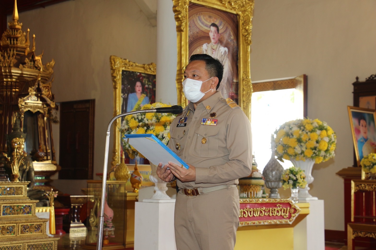 ในหลวง พระราชทานภัตตาหาร ถวายแด่พระภิกษุ สามเณร ในการสอบบาลีสนามหลวง จังหวัดเชียงใหม่ ในหลวง พระราชทานภัตตาหาร ถวายแด่พระภิกษุ สามเณร ในการสอบบาลีสนามหลวง จังหวัดเชียงใหม่