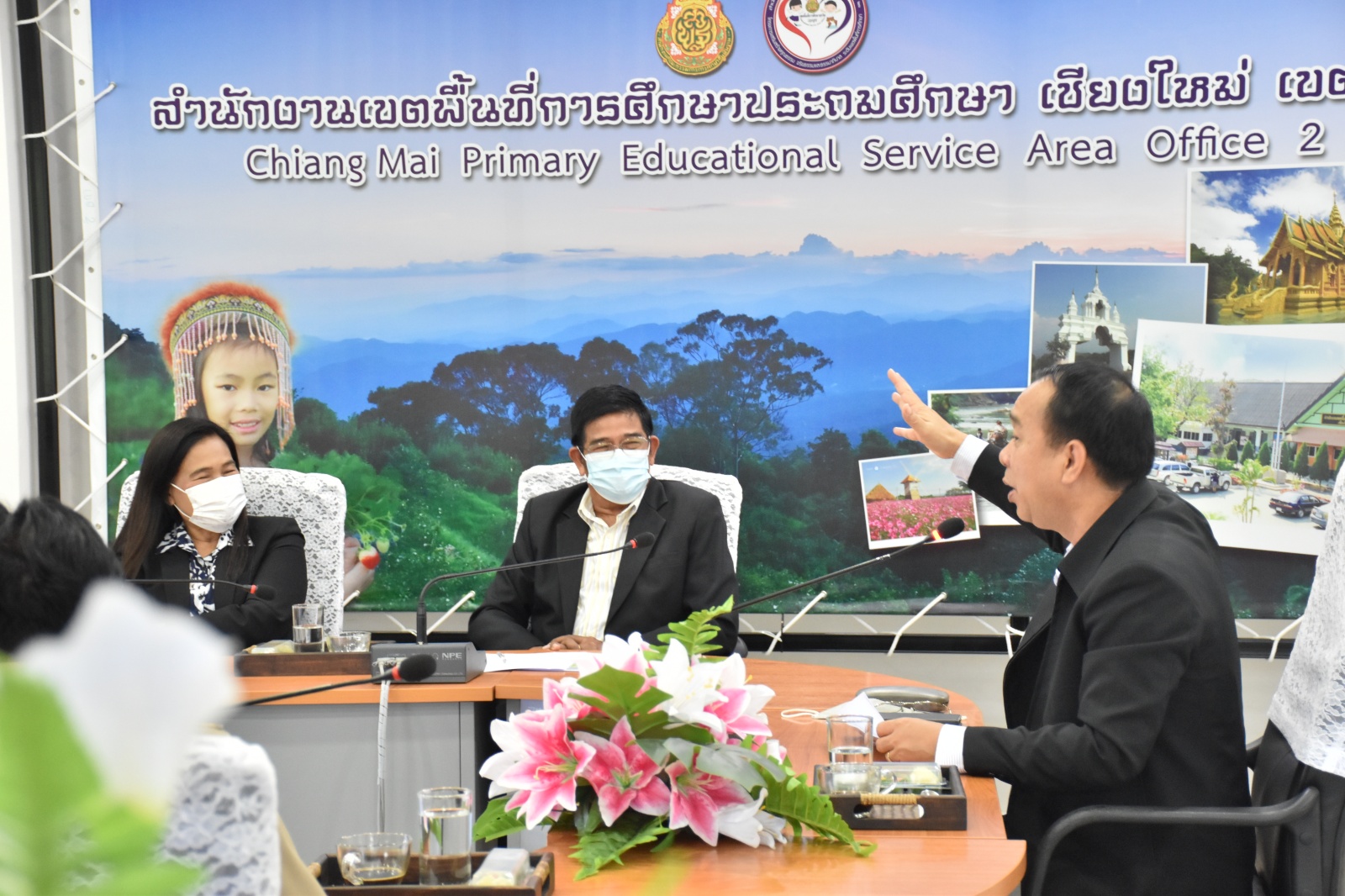 สำนักอำนวยการ สพฐ.ลงพื้นที่ติดตามผลการดำเนินงานระบบการควบคุมภายในของสพป.เชียงใหม่ เขต 2 ตามนโยบายเร่งด่วนของ สพฐ.ด้านประสิทธิภาพการบริหารการจัดการศึกษา สำนักอำนวยการ สพฐ.ลงพื้นที่ติดตามผลการดำเนินงานระบบการควบคุมภายในของสพป.เชียงใหม่ เขต 2 ตามนโยบายเร่งด่วนของ สพฐ.ด้านประสิทธิภาพการบริหารการจัดการศึกษา