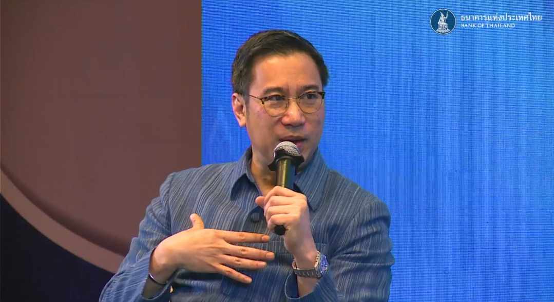 ผู้ว่าแบงก์ชาติชี้ เศรษฐกิจไทยยังขาขึ้น ส่วนความล่าช้าในการจัดตั้งรัฐบาลยังไม่น่ากังวลที่จะกระทบภาพรวมเศรษฐกิจ แต่ห่วงนโยบายรัฐบาลใหม่ ที่ต้องดำเนินอย่างมีเสถียรภาพ ผู้ว่าแบงก์ชาติชี้ เศรษฐกิจไทยยังขาขึ้น ส่วนความล่าช้าในการจัดตั้งรัฐบาลยังไม่น่ากังวลที่จะกระทบภาพรวมเศรษฐกิจ แต่ห่วงนโยบายรัฐบาลใหม่ ที่ต้องดำเนินอย่างมีเสถียรภาพ