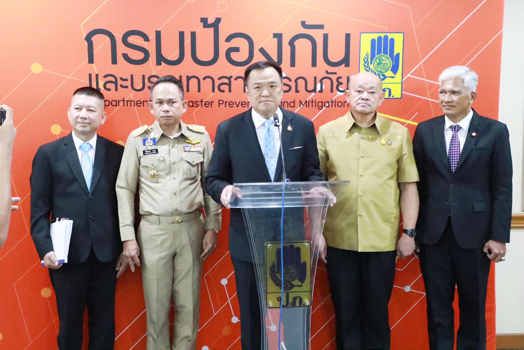 เชียงใหม่ ขานรับนโยบายมหาดไทย ภายใต้ชื่อการรณรงค์ “ขับขี่ปลอดภัย เมืองไทยไร้อุบัติเหตุ” เชียงใหม่ ขานรับนโยบายมหาดไทย ภายใต้ชื่อการรณรงค์ “ขับขี่ปลอดภัย เมืองไทยไร้อุบัติเหตุ”