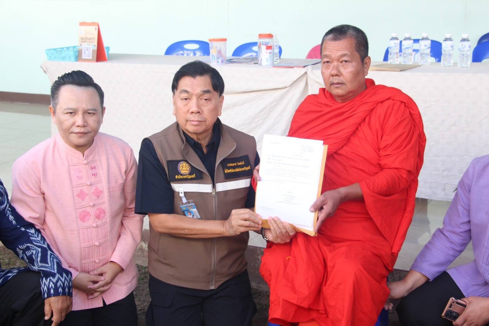 สำนักนายกรัฐมนตรี ตั้งศูนย์ดำรงธรรมเคลื่อนที่ รับเรื่องร้องเรียนจากประชาชนในพื้นที่จังหวัดเชียงใหม่ ควบคู่การลงพื้นที่ของนายกรัฐมนตรี สำนักนายกรัฐมนตรี ตั้งศูนย์ดำรงธรรมเคลื่อนที่ รับเรื่องร้องเรียนจากประชาชนในพื้นที่จังหวัดเชียงใหม่ ควบคู่การลงพื้นที่ของนายกรัฐมนตรี