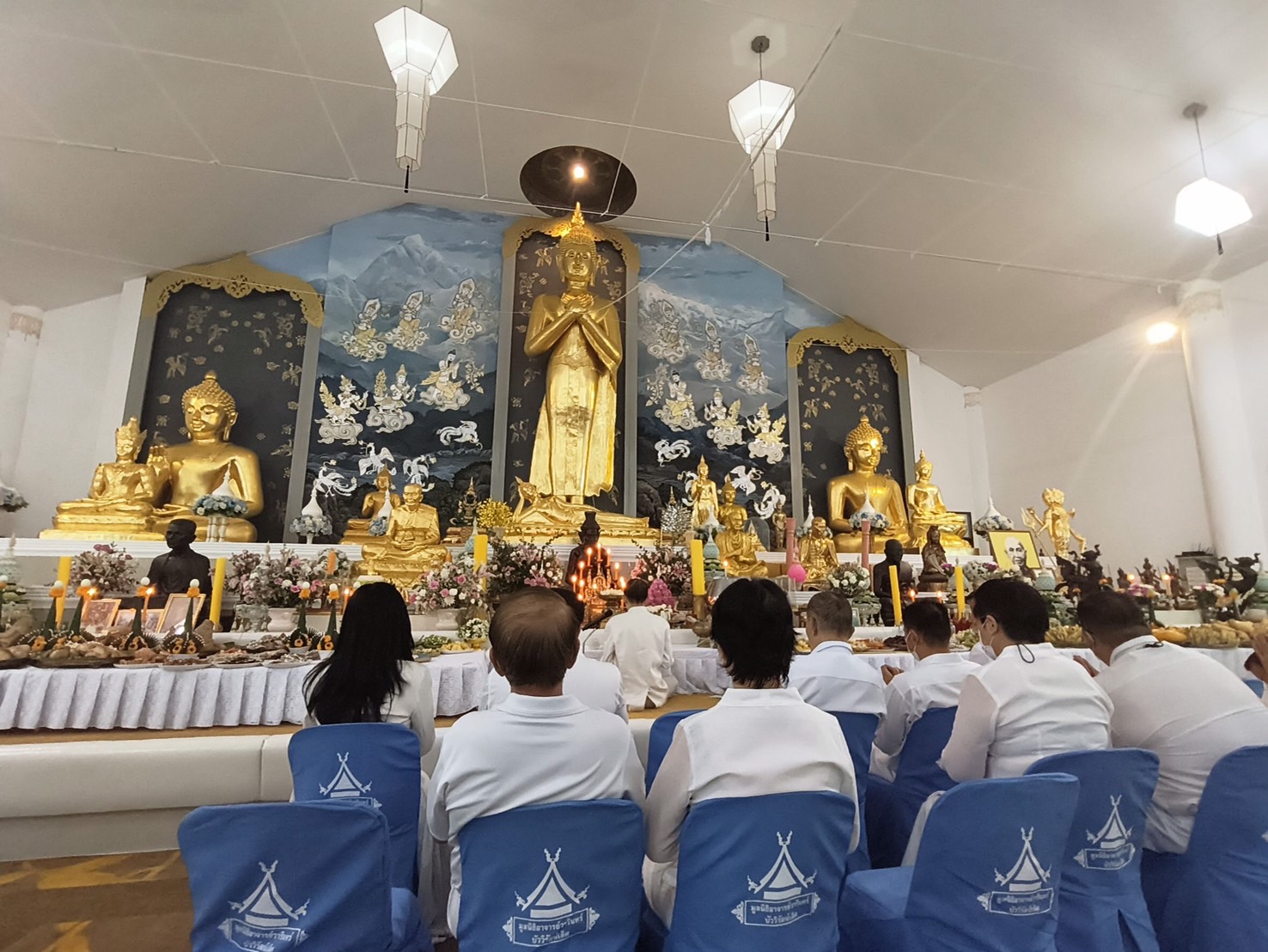 มูลนิธิอาจารย์วารินทร์ฯ จัดงานเผยแผ่พระพุทธศาสนา มอบรูปหล่อองค์ครูบาเจ้าศรีวิชัย ให้กับผู้แทนประเทศต่างๆ กว่า 10 ประเทศ เพื่อหนุนเสริมครูบาเจ้าศรีวิชัยเป็นบุคคลสำคัญของโลก