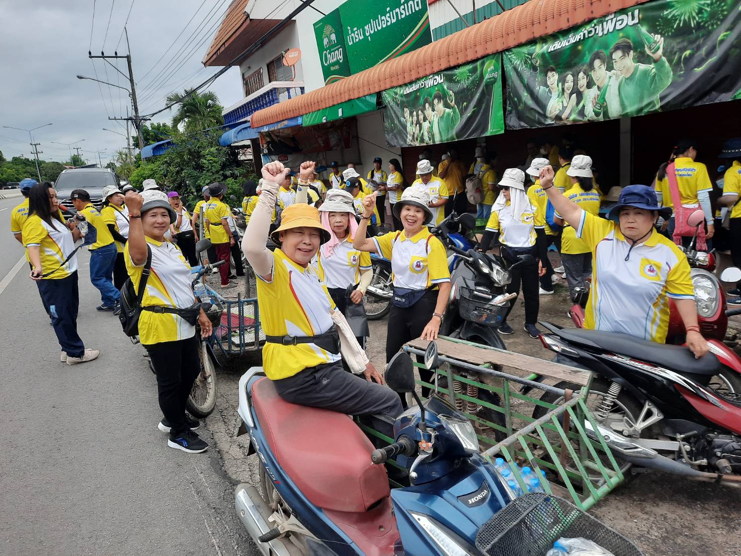 รพ.สต.บ้านซาง ในสังกัด อบจ.เชียงใหม่ จัดกิจกรรมแรลลี่เอ็กซเรย์กำจัดแหล่งเพาะพันธ์ยุงลาย 3 หมู่บ้านในพื้นที่ ต.ขั้เหล็กอ.แม่ริม จ.เชียงใหม่ ตามโครงการพัฒนากระบวนการป้องกันและควบคุมโรคติดต่อ ปี 67 เพื่อลดจำนวนผู้ป่วยด้วยโรคไข้เลือดออก รพ.สต.บ้านซาง ในสังกัด อบจ.เชียงใหม่ จัดกิจกรรมแรลลี่เอ็กซเรย์กำจัดแหล่งเพาะพันธ์ยุงลาย 3 หมู่บ้านในพื้นที่ ต.ขั้เหล็กอ.แม่ริม จ.เชียงใหม่ ตามโครงการพัฒนากระบวนการป้องกันและควบคุมโรคติดต่อ ปี 67 เพื่อลดจำนวนผู้ป่วยด้วยโรคไข้เลือดออก