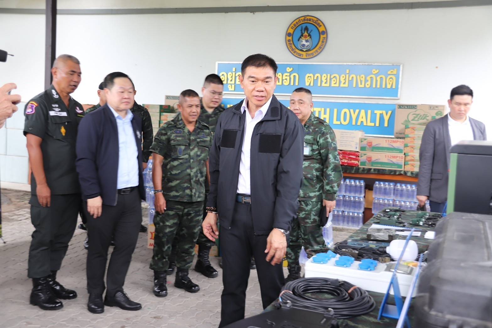 เลขาฯ ป.ป.ส. ลงพื้นที่จังหวัดเชียงใหม่ ติดตามสถานการณ์ยาเสพติดในพื้นที่ชายแดนภาคเหนือ เร่งการขับเคลื่อนงานของ นบ.ยส.35 พบ 8 เดือนที่ผ่านมา สามารถยึดยาบ้าได้กว่า 200 ล้านเม็ด เลขาฯ ป.ป.ส. ลงพื้นที่จังหวัดเชียงใหม่ ติดตามสถานการณ์ยาเสพติดในพื้นที่ชายแดนภาคเหนือ เร่งการขับเคลื่อนงานของ นบ.ยส.35 พบ 8 เดือนที่ผ่านมา สามารถยึดยาบ้าได้กว่า 200 ล้านเม็ด