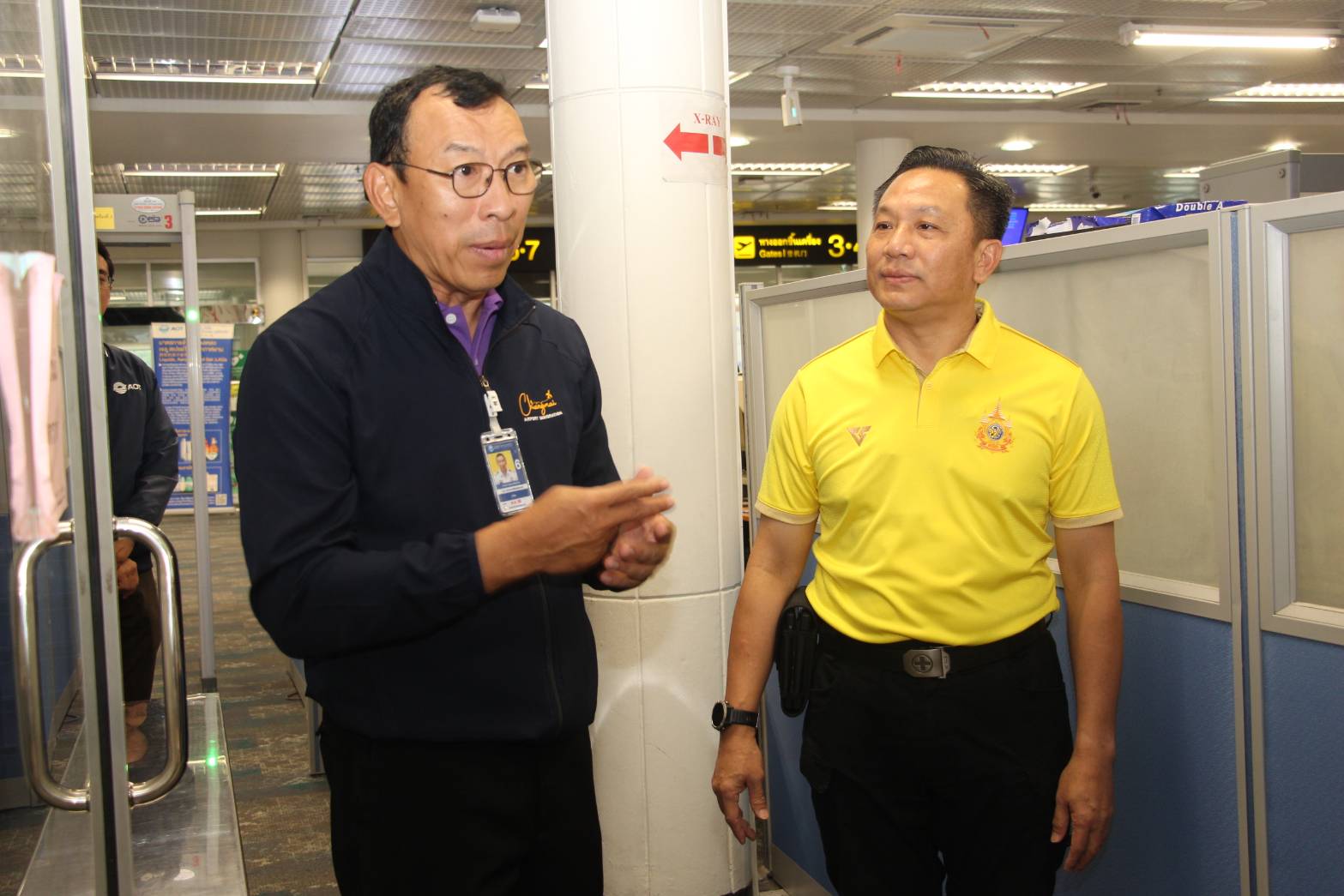 ผู้ว่าฯเชียงใหม่ ลงพื้นที่ตรวจสอบฝ้าเพดานที่สนามบินเชียงใหม่ ย้ำการท่าให้ตรวจสอบทุกจุด ป้องกันการเกิดอันตรายกับนักท่องเที่ยว ผู้ว่าฯเชียงใหม่ ลงพื้นที่ตรวจสอบฝ้าเพดานที่สนามบินเชียงใหม่ ย้ำการท่าให้ตรวจสอบทุกจุด ป้องกันการเกิดอันตรายกับนักท่องเที่ยว