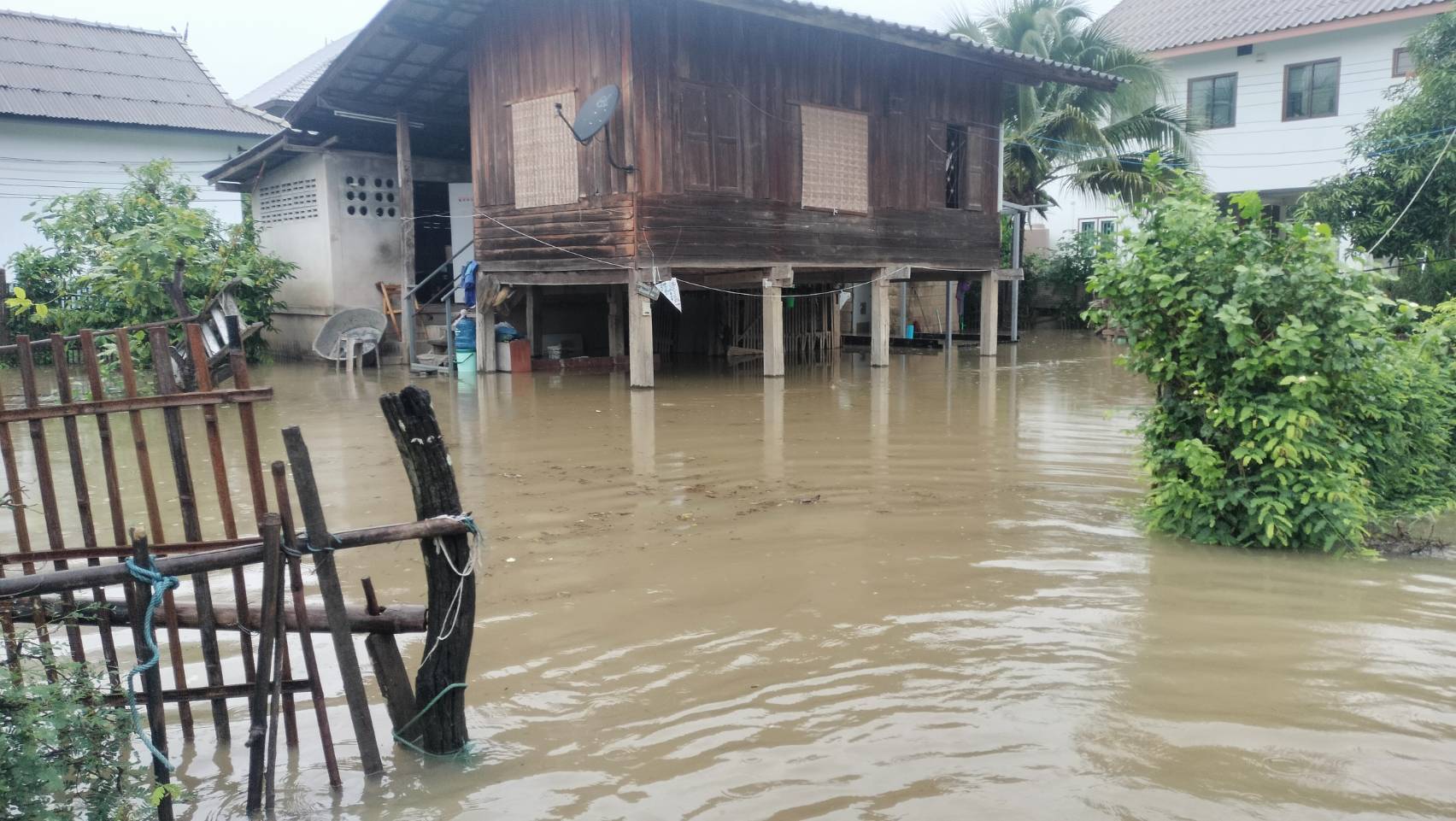 สถานการณ์น้ำในพื้นที่อำเภอดอยหล่อ จังหวัดเชียงใหม่ สถานการณ์น้ำในพื้นที่อำเภอดอยหล่อ จังหวัดเชียงใหม่