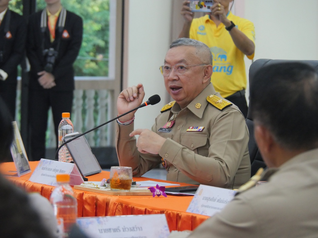เสมา 1 ตรวจเยี่ยมติดตามการขับเคลื่อนนโยบายการศึกษา “เรียนดี มีความสุข” และการแก้ปัญหาความเดือดร้อนของสถานศึกษา ในห้วงเวลา ครม.สัญจร ณ จังหวัดเชียงใหม่ เสมา 1 ตรวจเยี่ยมติดตามการขับเคลื่อนนโยบายการศึกษา “เรียนดี มีความสุข” และการแก้ปัญหาความเดือดร้อนของสถานศึกษา ในห้วงเวลา ครม.สัญจร ณ จังหวัดเชียงใหม่