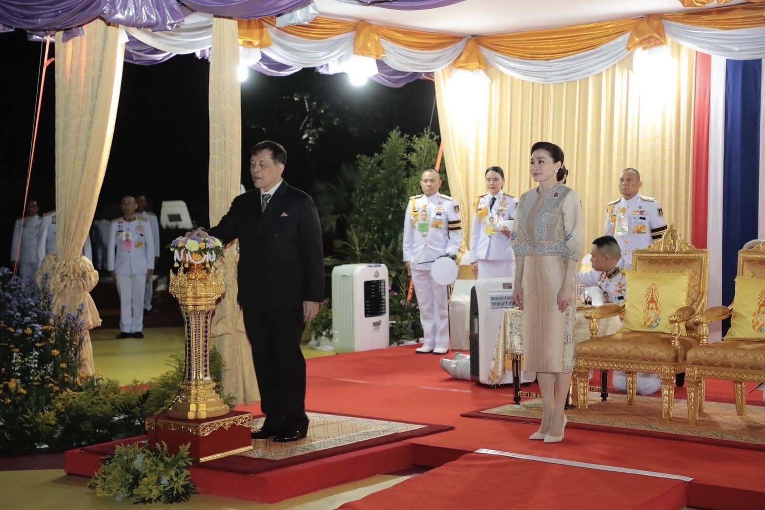 ในหลวง-พระราชินี ทรงเปิดงานประชุมวิชาการนานาชาติ และงานโครงการหลวง ประจำปี 2567 ที่อุทยานหลวงราชพฤกษ์ จังหวัดเชียงใหม่ ในหลวง-พระราชินี ทรงเปิดงานประชุมวิชาการนานาชาติ และงานโครงการหลวง ประจำปี 2567 ที่อุทยานหลวงราชพฤกษ์ จังหวัดเชียงใหม่