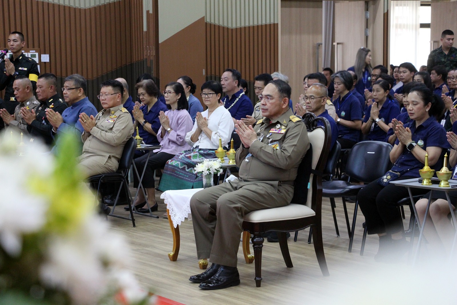 องคมนตรี นำคณะผู้บริหารและเจ้าหน้าที่มูลนิธิโครงการหลวง จ.เชียงใหม่ ทำบุญปีใหม่ไทย ประจำปี 2568 องคมนตรี นำคณะผู้บริหารและเจ้าหน้าที่มูลนิธิโครงการหลวง จ.เชียงใหม่ ทำบุญปีใหม่ไทย ประจำปี 2568